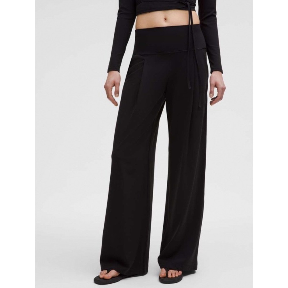 Lululemon Align Palazzo Pant Regular Black Nulu Wide Leg Pleated W5GRFR Size 12